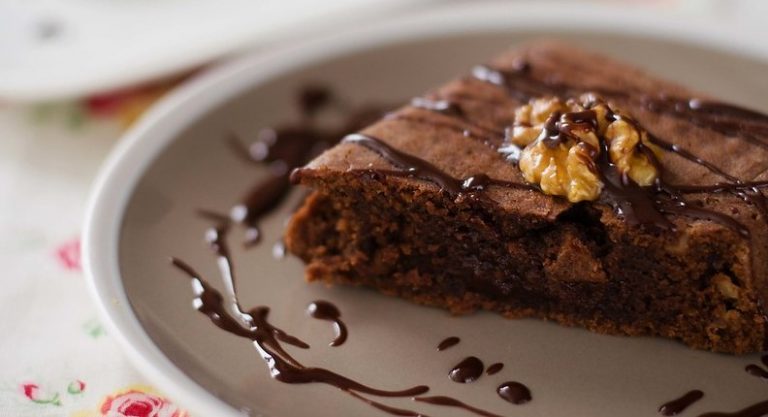 Como fazer brownie de chocolate