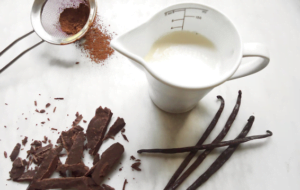 Imagem contendo os ingredientes necessários para fazer uma trufa.