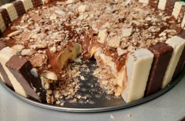 Torta de Bis Simples e Muito Cremosa