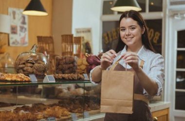 Como ser uma boa vendedora? 8 Dicas para vender mais!