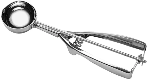 colher medidora de brigadeiro utensílios que toda cozinha precisa ter